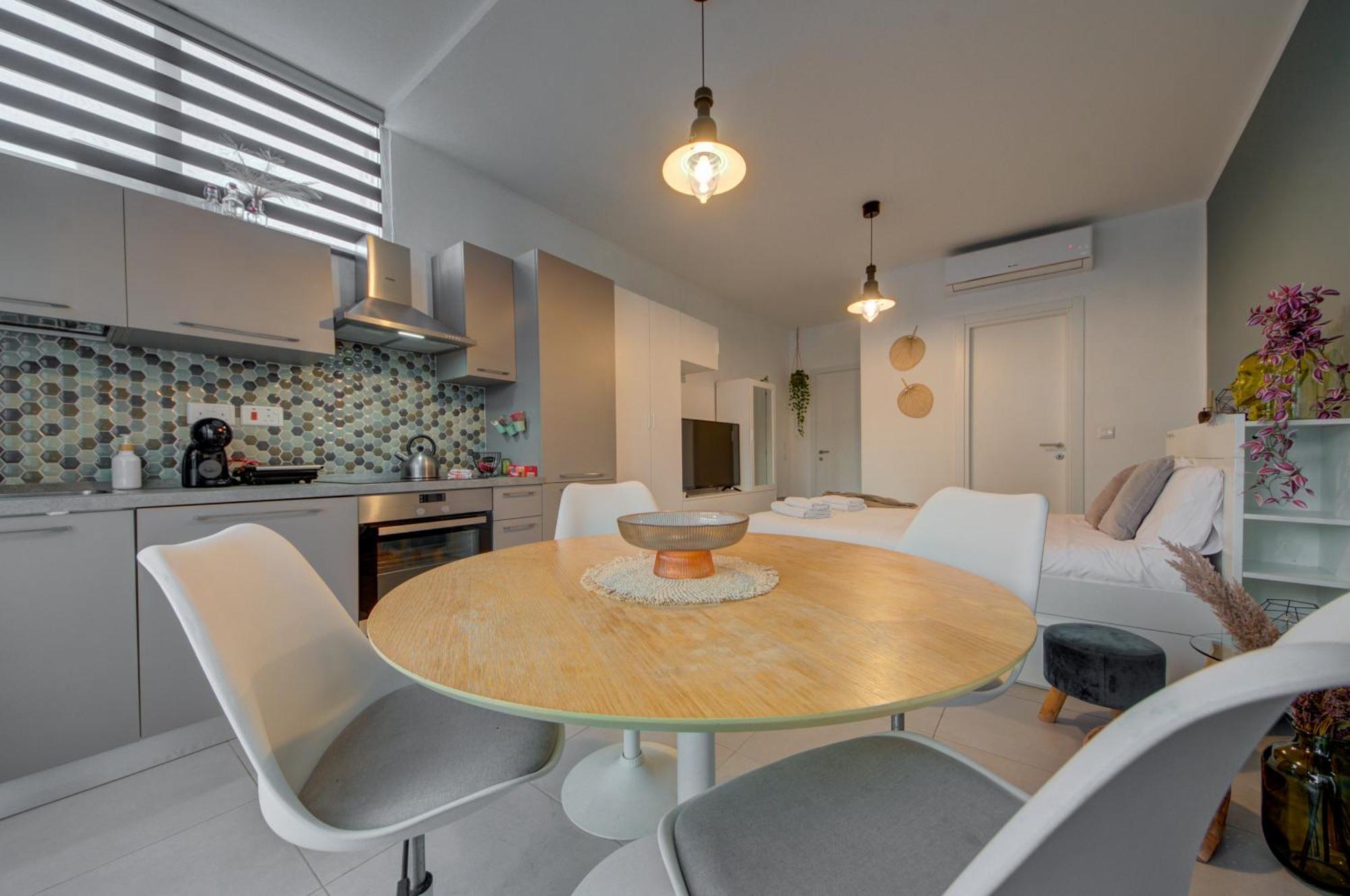 Cosy Penthouse In Hamrun - Walking Distance To Valletta Luaran gambar