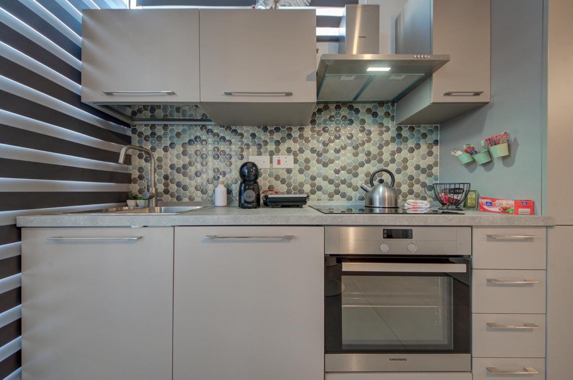 Cosy Penthouse In Hamrun - Walking Distance To Valletta Luaran gambar